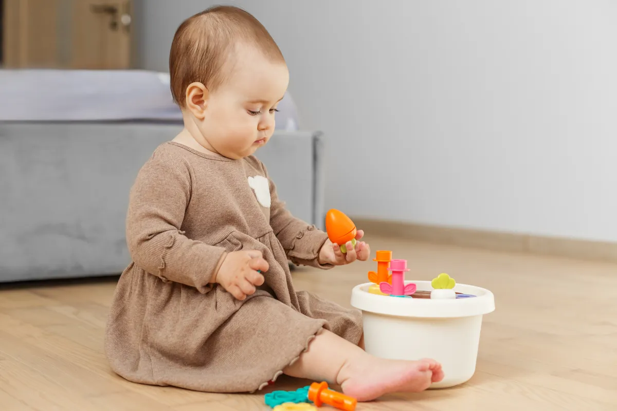 Com quantos meses o bebê senta? Saiba aqui!