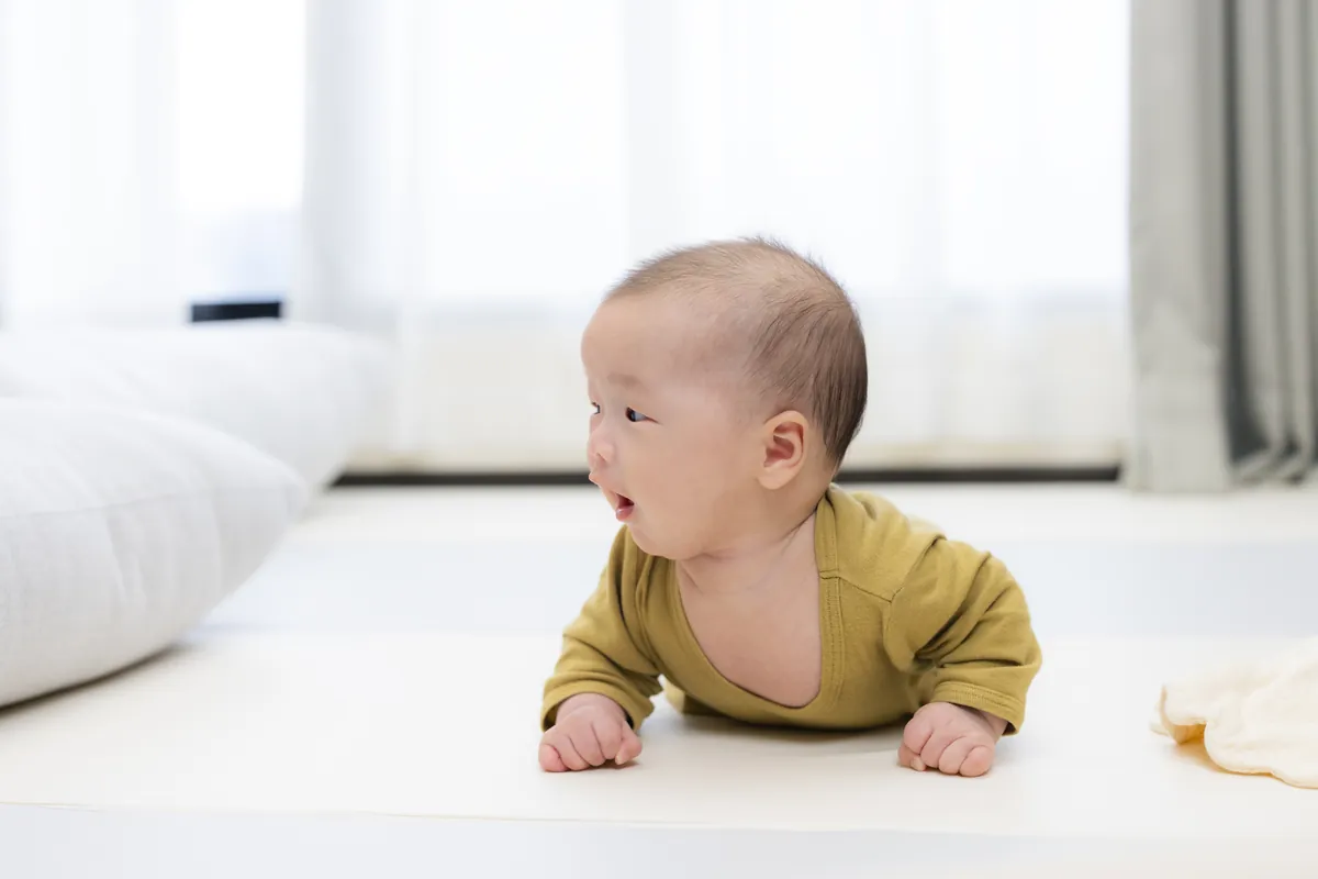 How to make sure your newborn’s head is safe