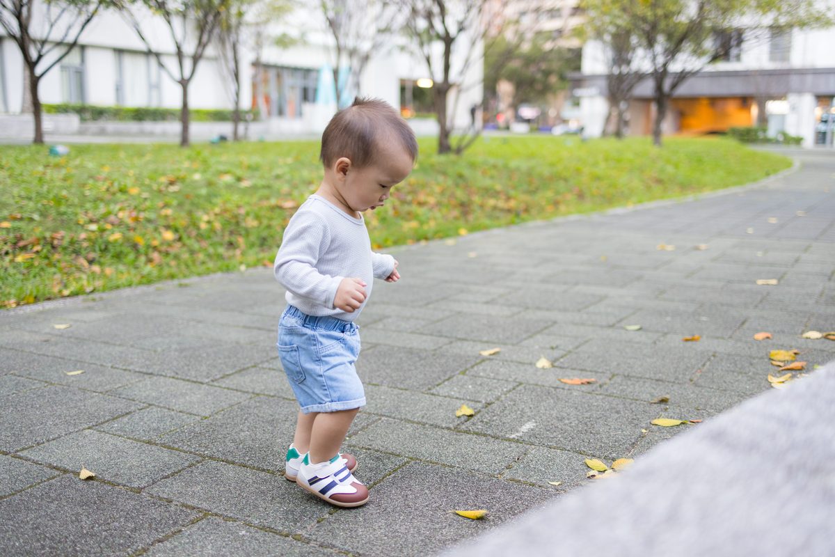 When do babies need shoes?