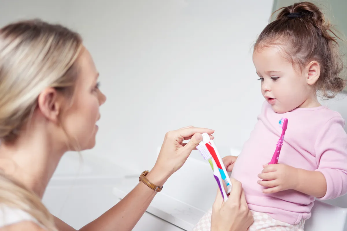 Cárie de mamadeira: o que é e como se prevenir?