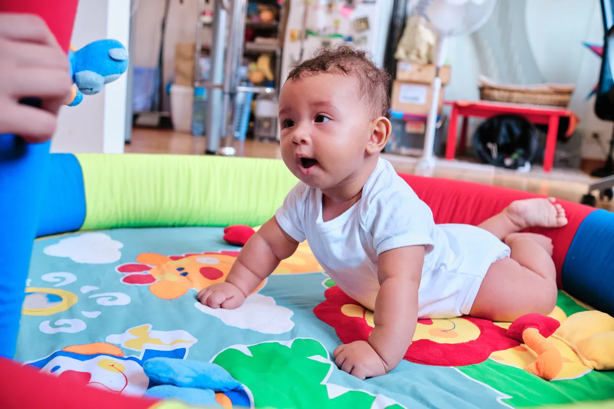 Como estimular o desenvolvimento do cérebro infatil com interações responsivas