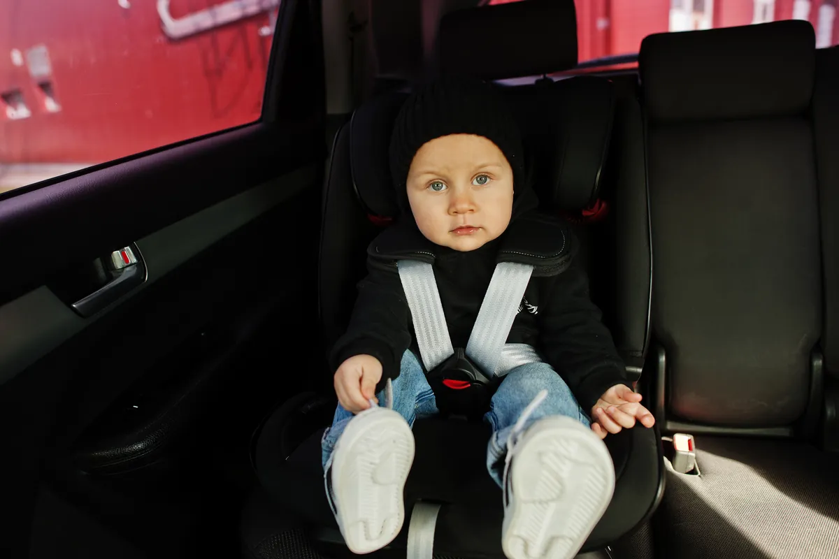 Silla de auto para bebé: ¿Cuál usar a cada edad?