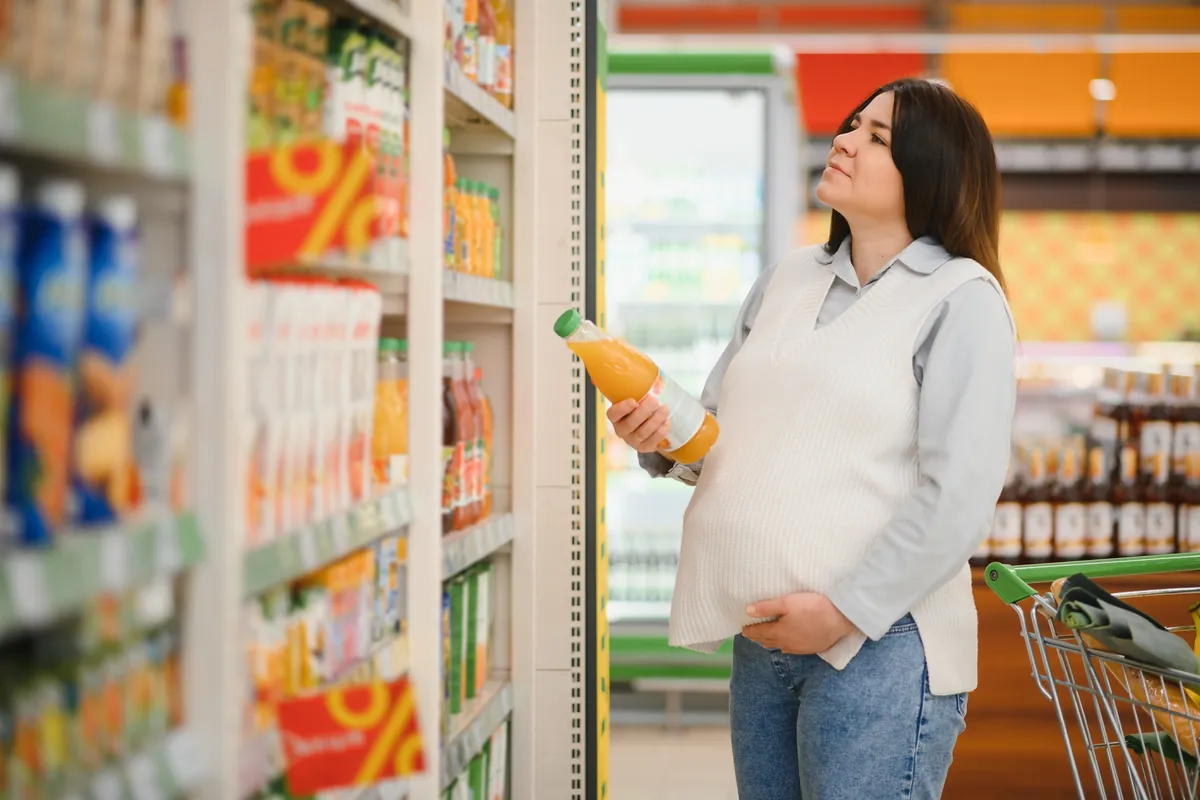 ¿Qué debo buscar en las etiquetas de los alimentos?
