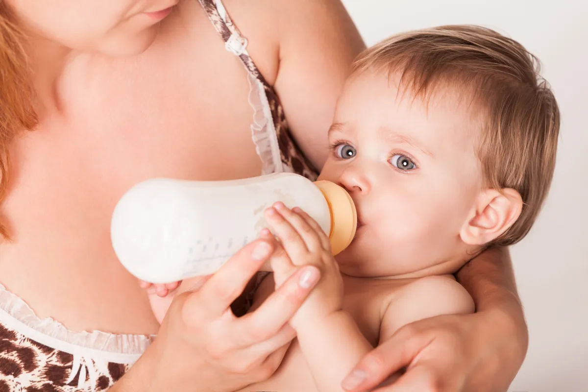Como desmamar o bebê de forma saudável?