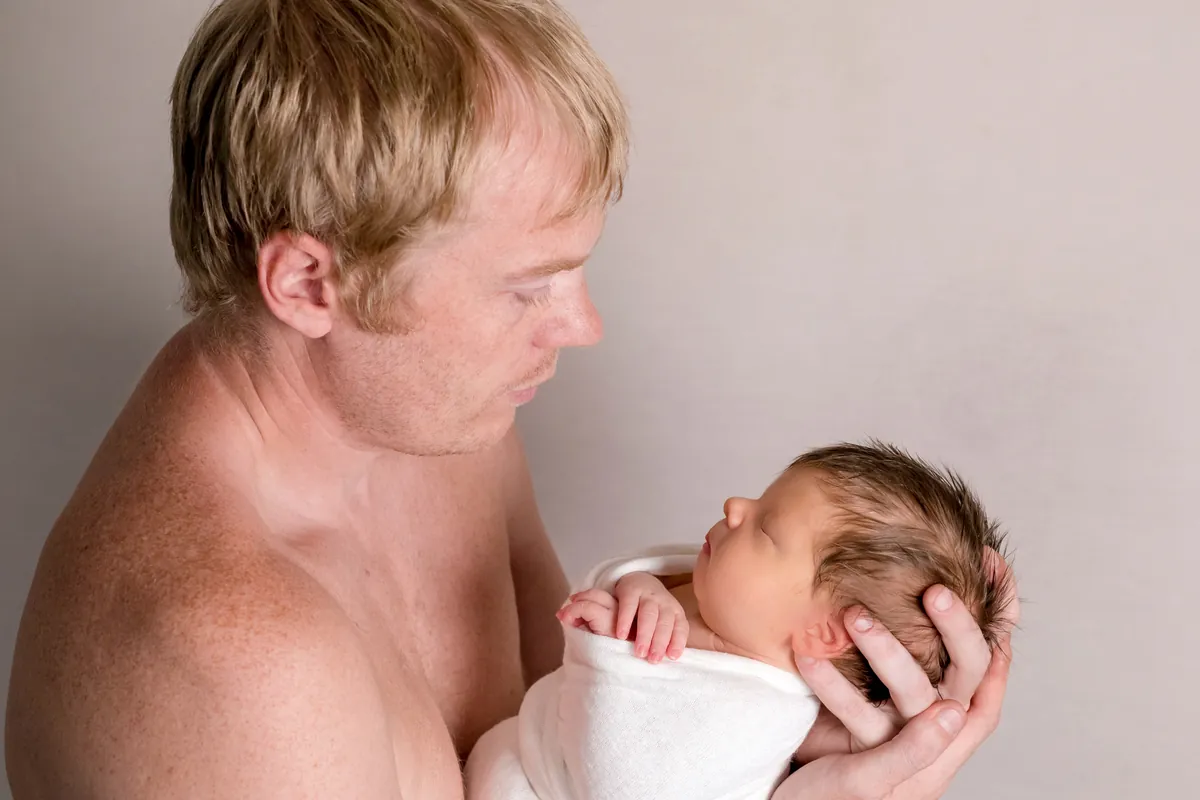 What are the benefits of kangaroo care for premature babies?