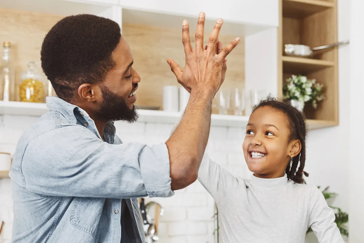 Dicas para promover uma boa comunicação entre pais e filhos