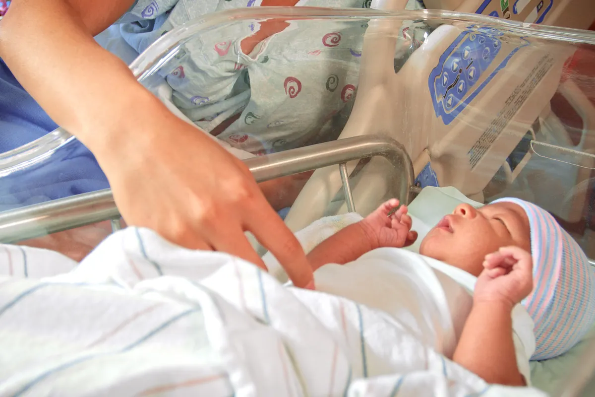 What are the premature baby feeding guidelines?