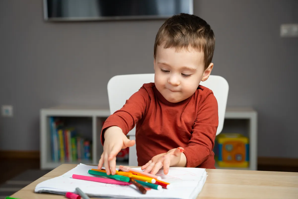 Writing and drawing: What can my little one do at each stage?