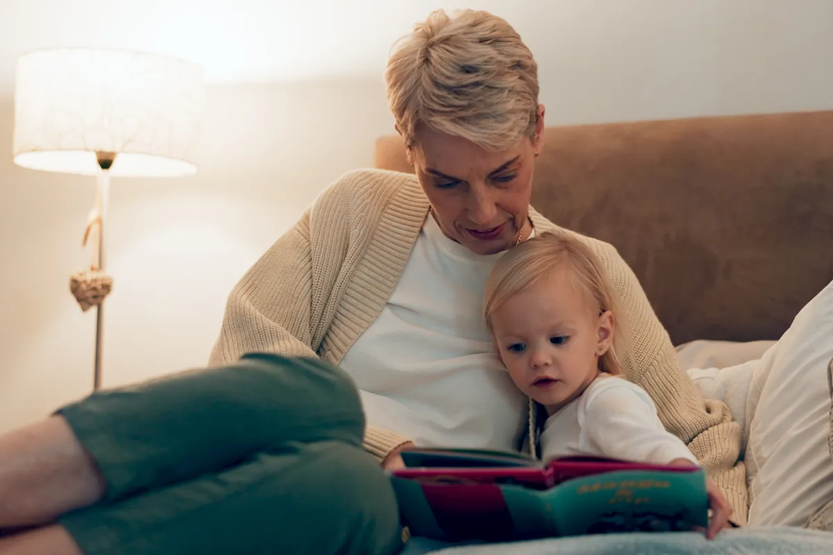 Como ler para seu bebê de 5 a 6 meses