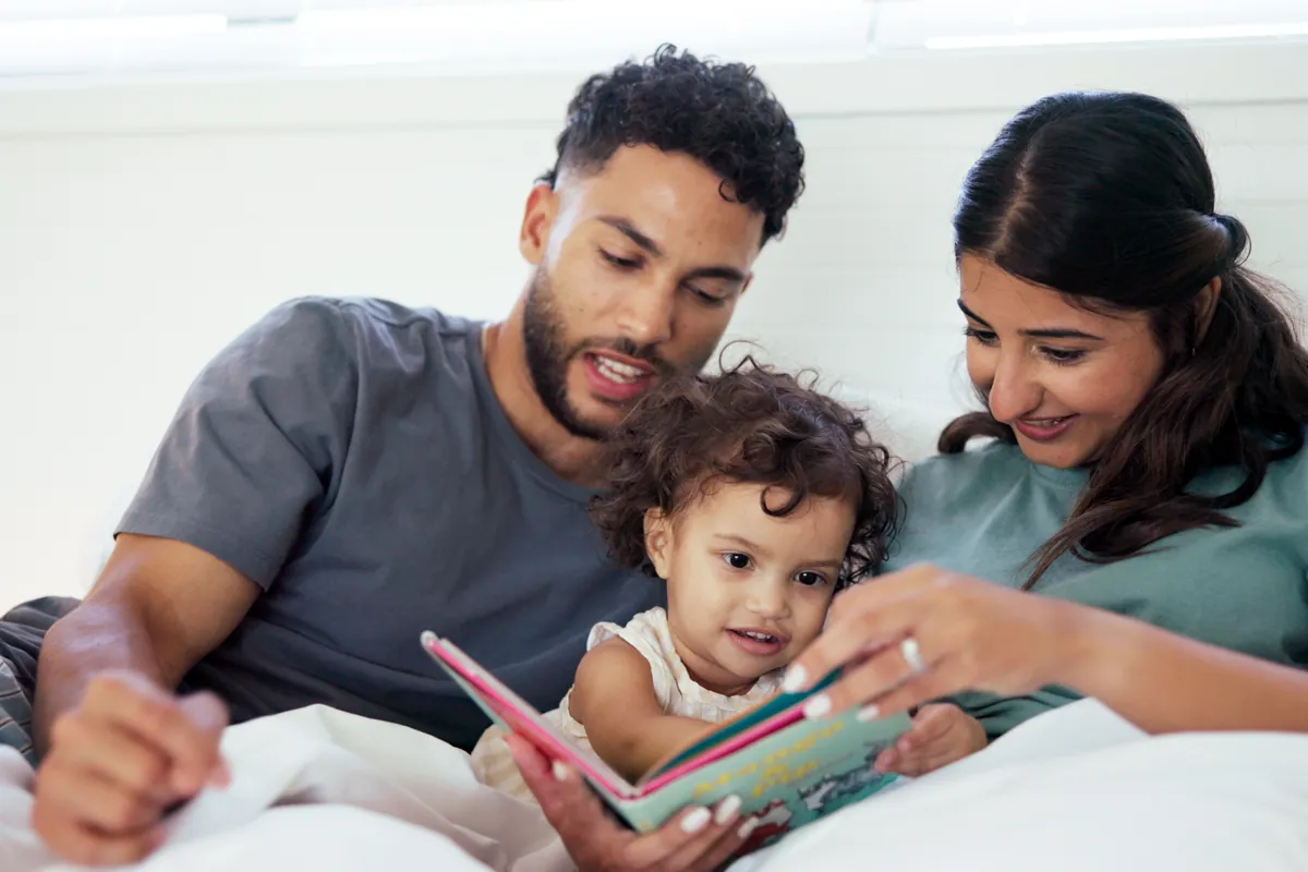 What are the benefits of reading to babies?