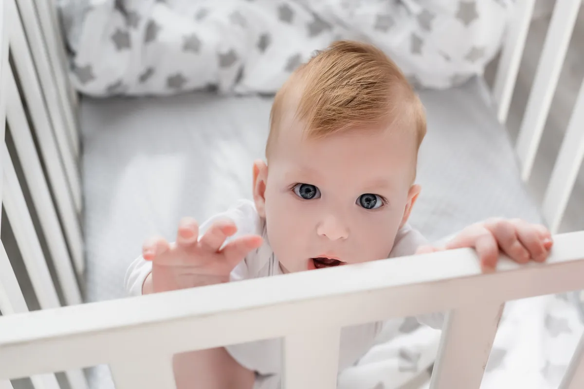 ¿Por qué Ocurre la Regresión del Sueño de los 8-10 Meses?