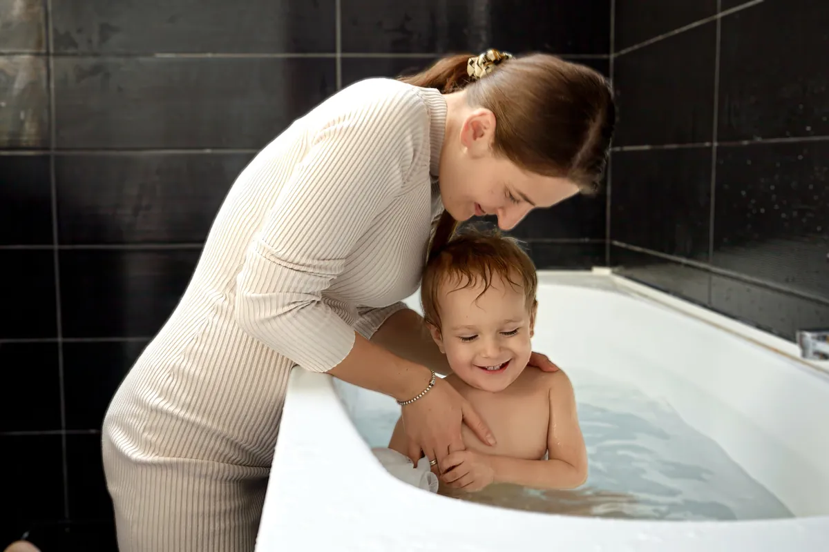 My baby wants to stand up in bath!