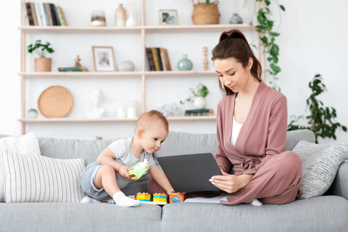 Should I Be a Stay-at-home Mom or Dad?