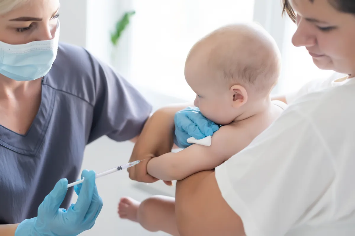 Vacunas para bebés: ¡Consulta la lista completa del primer año de vida!