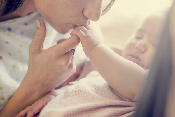 Early loving touch has long-term benefits