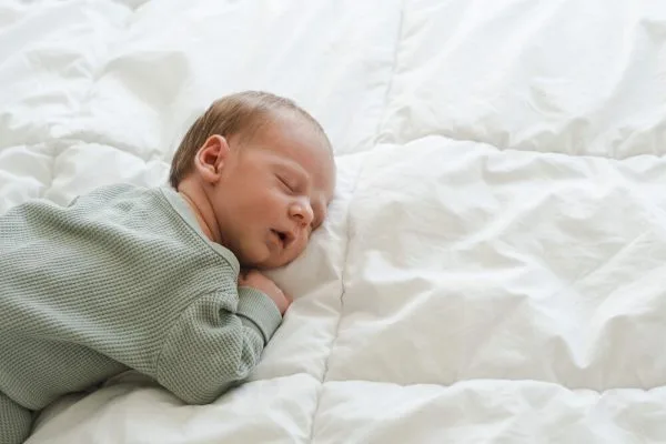 How can I manage working while pregnant?