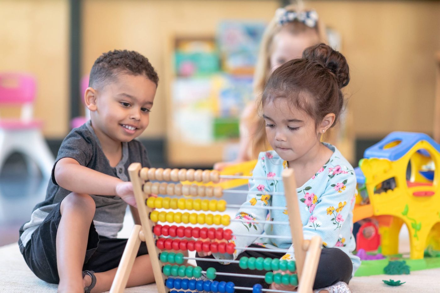 Los colores y las figuras construyen las habilidades cognitivas de mi hija