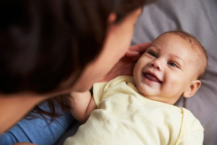 Vista en bebés: ¿Cuándo empieza a ver el bebé?