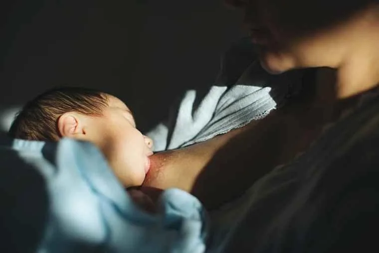 ¿Qué es la exterogestación y cómo cuidar al bebé durante este período?