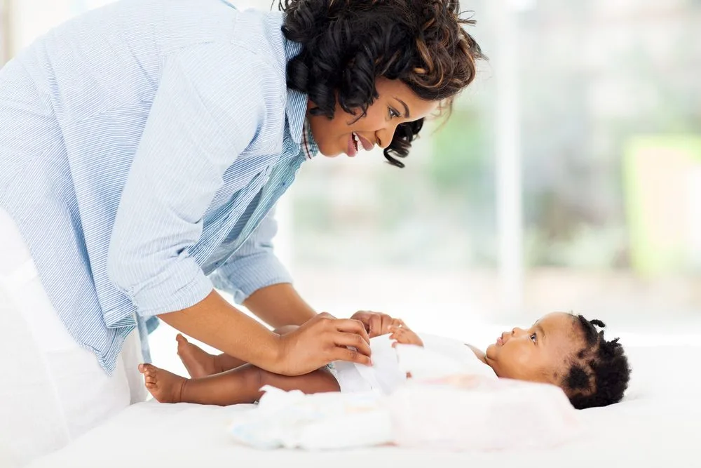 Quantas fraldas o bebê usa por dia depois do primeiro mês de vida?