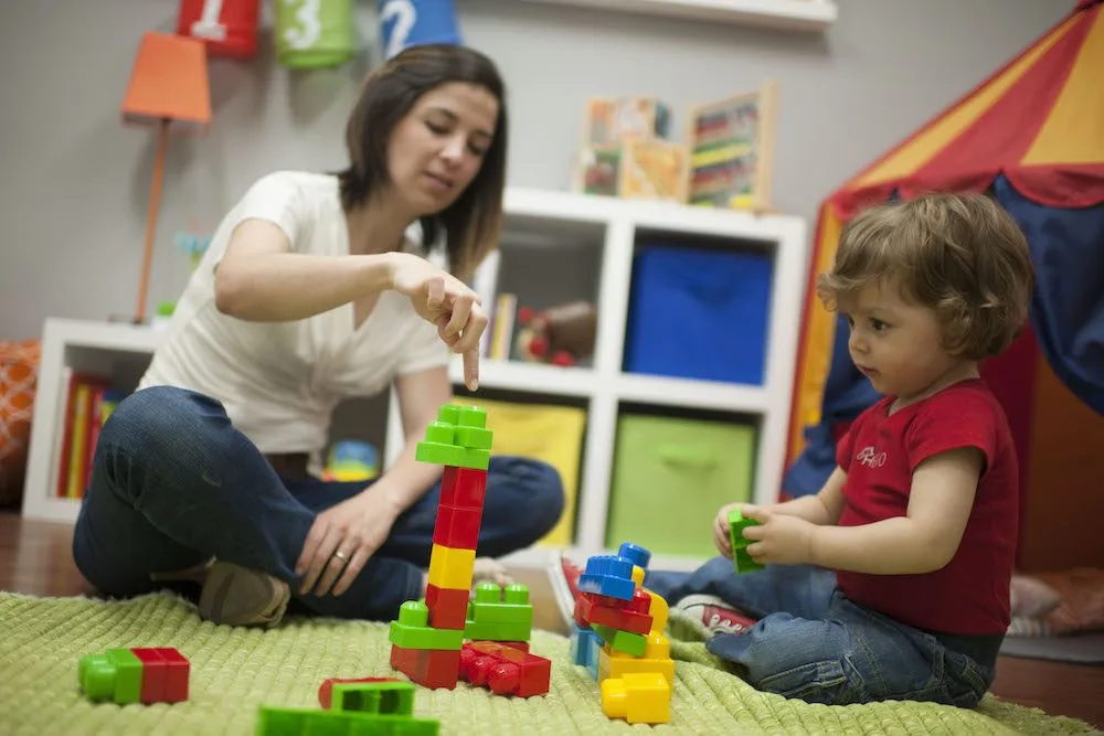 Atrasos no desenvolvimento infantil: Tudo que você precisa saber