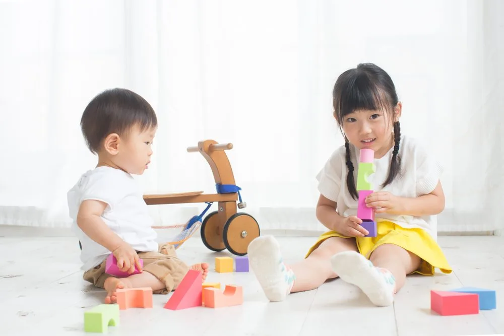 As crianças aprendem habilidades cognitivas brincando?