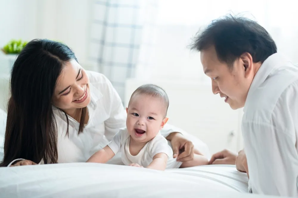 Ideias para ajudar o seu bebê a começar a engatinhar